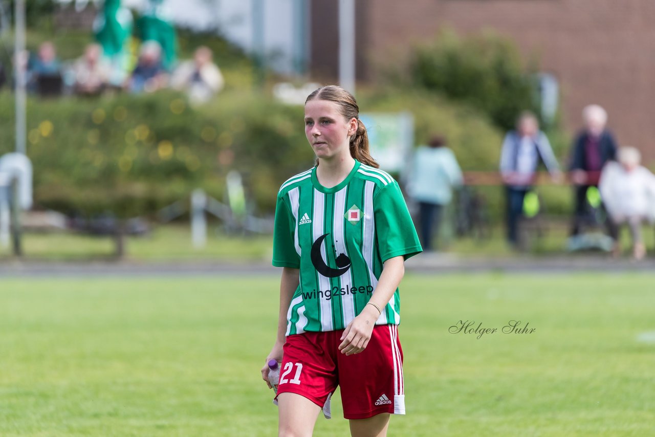 Bild 232 - F SV Boostedt - SV Fortuna St. Juergen : Ergebnis: 2:1